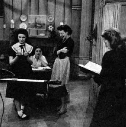 File:Lux Video Theatre rehearsal 1951.jpg