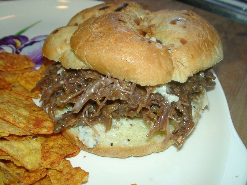 File:Pulled pork BBQ sandwich.jpg