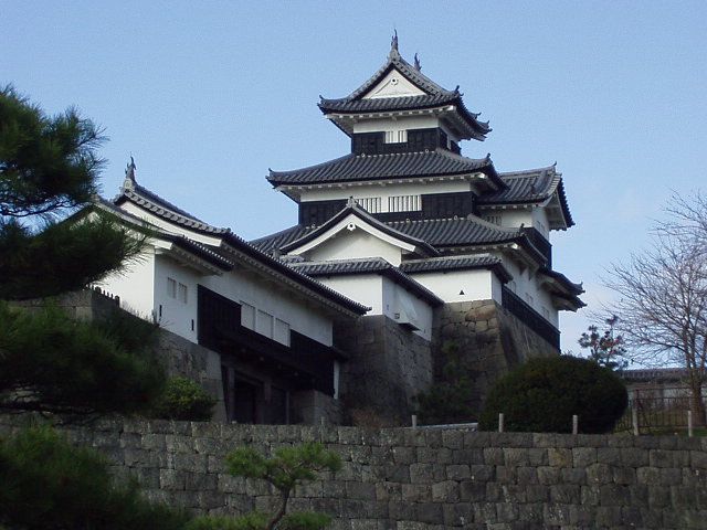 File:ShirakawaJoSanjuYagura2003-11.jpg