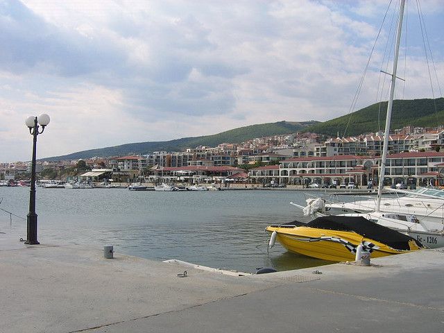 File:Sveti Vlas view 1.jpg