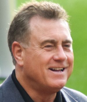 File:Tom Hamilton 2015 (cropped).jpg