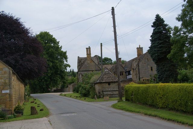 File:Broadway Court - geograph.org.uk - 1608308.jpg