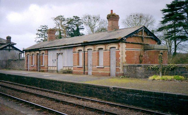 File:Dunleer Station - geograph.org.uk - 312354.jpg