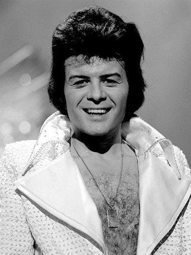 File:Gary Glitter TopPop 1974 5 (3x4 cropped).png