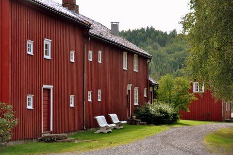 File:Holmen Gård026.jpg