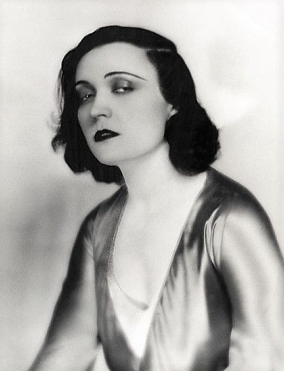 File:Pola Negri Ball.jpg