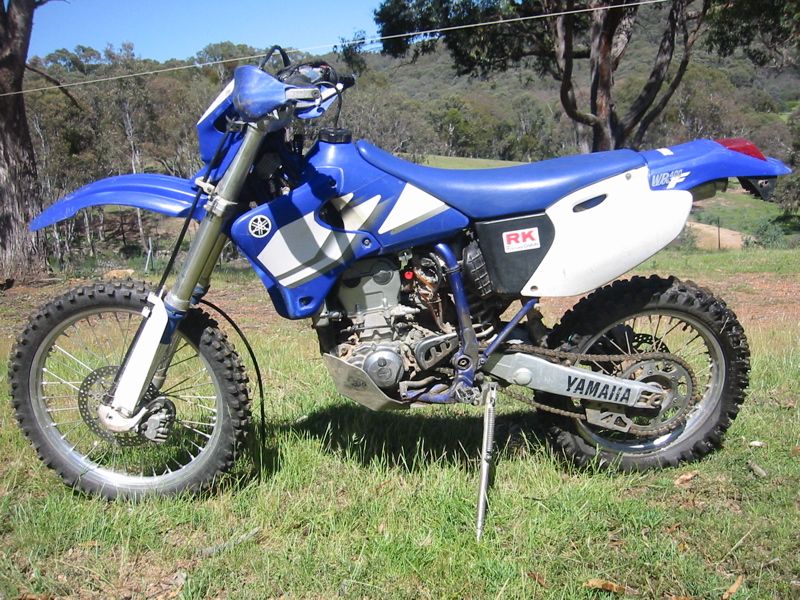 File:Yamaha WR 400F 2000.jpg