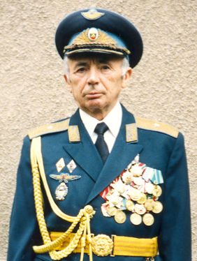 File:Yordan Milanov 2000.jpg