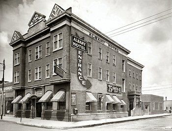 File:Albany Hotel 1930s.jpg