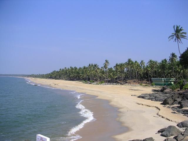 File:Bekalfortbeach.JPG