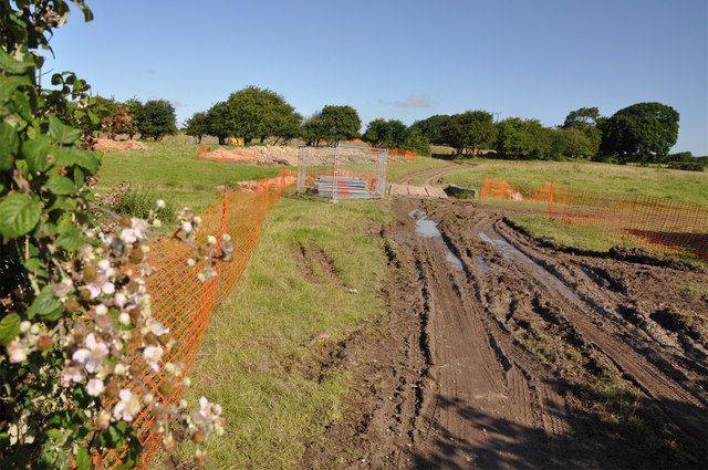 File:Boverton Tremains Farm.jpg