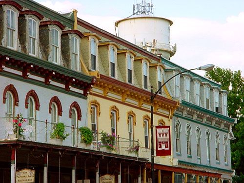 File:Downtown Lebanon, IL.jpg