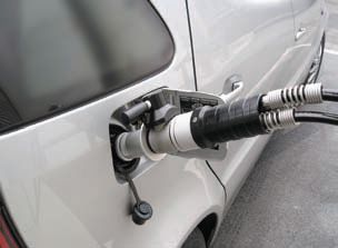 File:Hydrogen fueling nozzle2.jpg