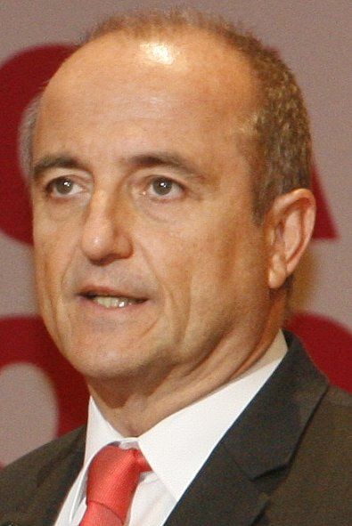 File:Miguel Sebastián 2010 (cropped).jpg