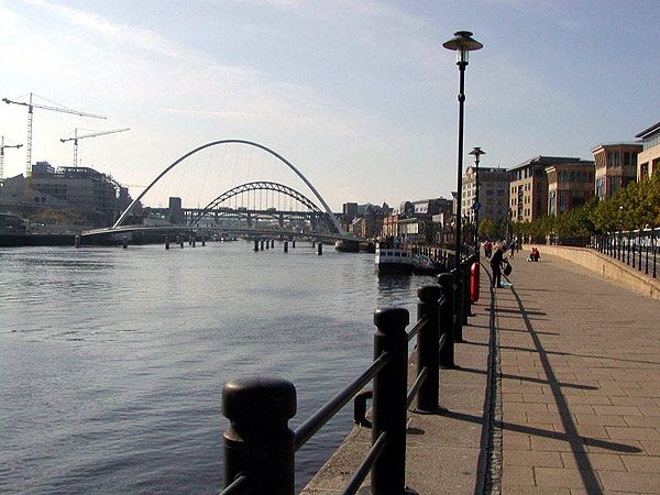 File:Newcastle Upon Tyne bridges.jpg