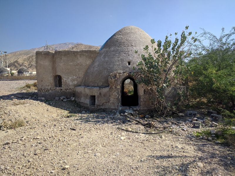 File:Alfateh khan cistern.jpg