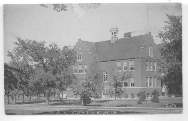 File:Dodge Center School 1900.jpg