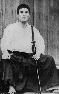 File:Obata toshisihiro seated sword.jpg