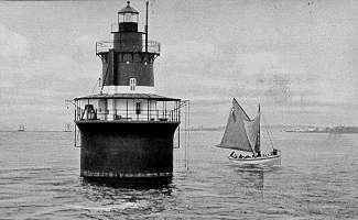 File:Plum Beach Lighthouse RI.JPG