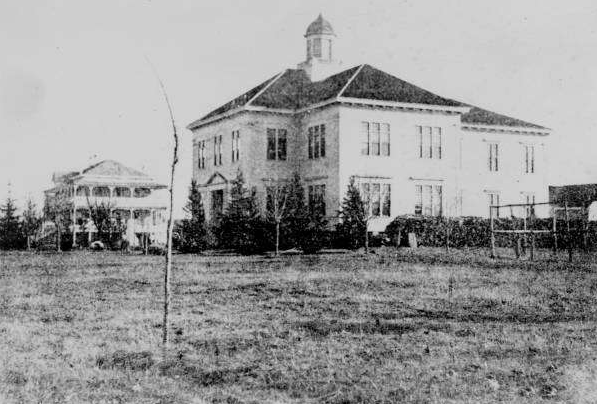 File:Albany College Administration Building.png