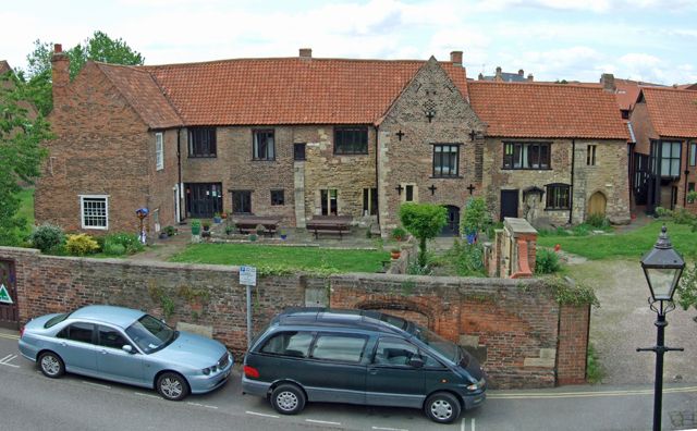 File:Beverley Friary - geograph.org.uk - 856506.jpg