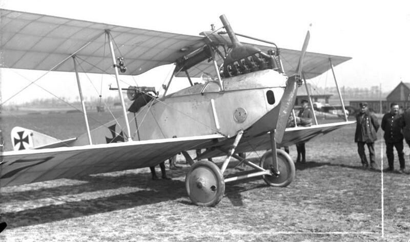 File:Bundesarchiv Bild 104-0321, Flugzeug LVG C.II.jpg