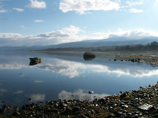 File:Loch Eil.jpg