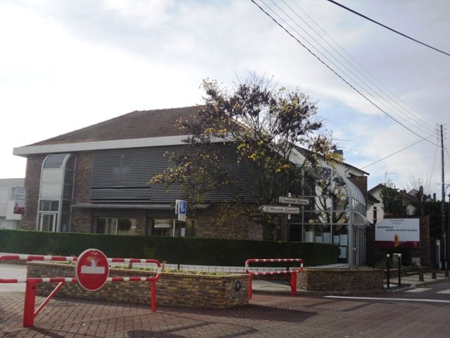 File:Paray-Vieille-Poste Bibliotheque.JPG