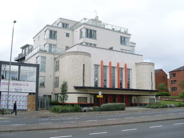 File:Ascot Cinema, Anniesland in 2008.jpg