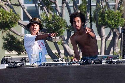 File:Earl Sweatshirt & Taco.jpg