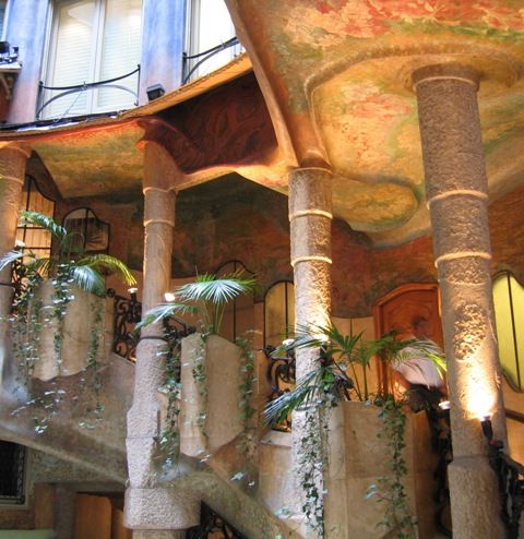 File:Gaudi p1.jpg