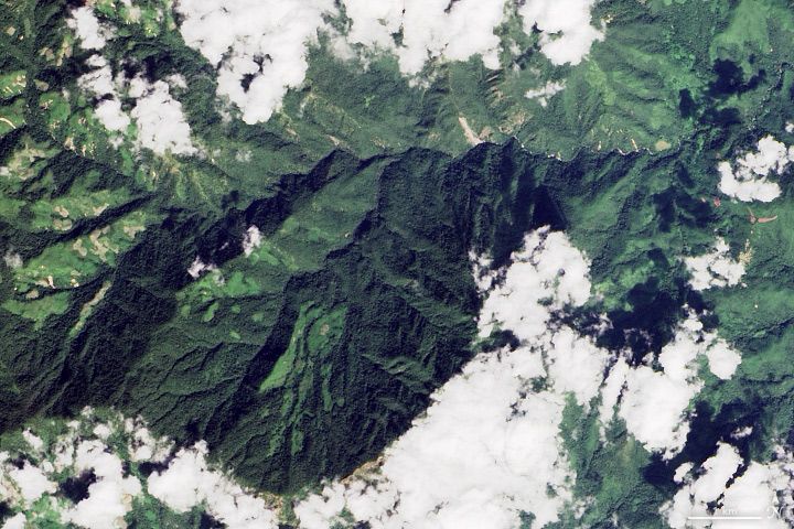 File:Myanmar Landslide 2015 (before).jpg