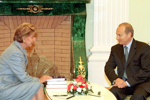 File:Vladimir Putin 24 October 2000-1.jpg