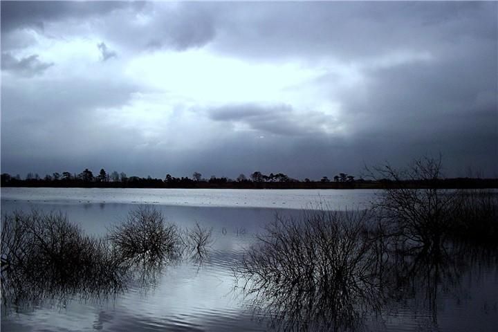 File:Cropston Reservoir.jpg