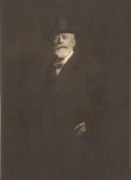 File:Emilio Gola 1922.jpg