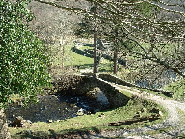 File:Pont Crafnant - geograph.org.uk - 146971.jpg