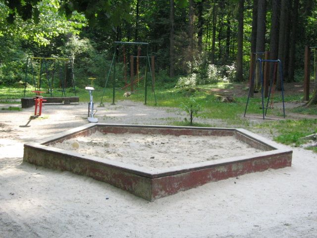 File:Sandpit in Mostec, Slovenia.jpg