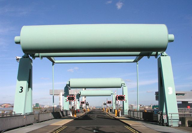 File:Three Bascule Bridges, Cardiff Bay Barrage.jpg