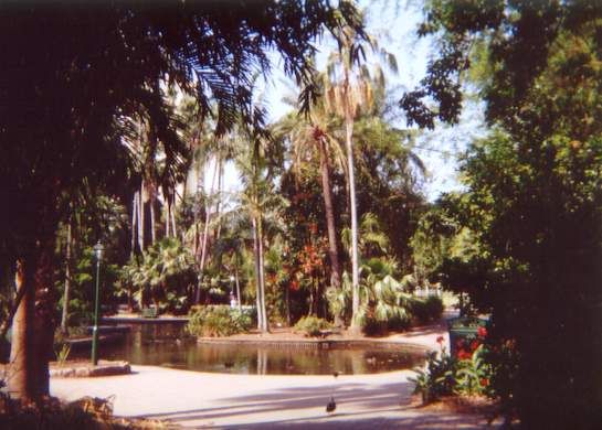 File:BCBGardens-2.jpg