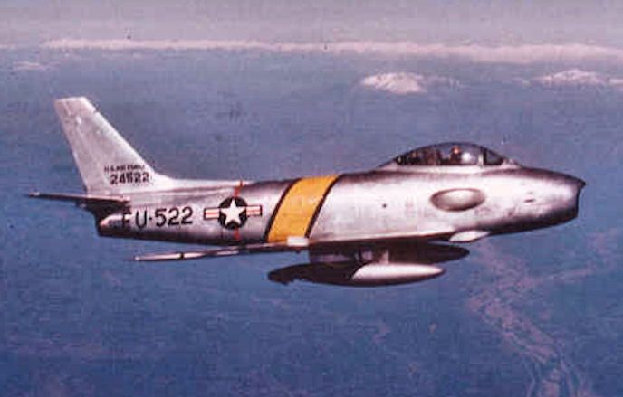 File:Rf-86-korea-67trw.jpg