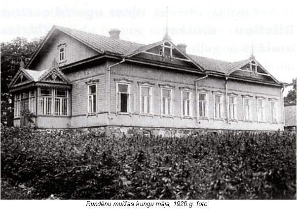 File:Rundenu Manor house.JPG