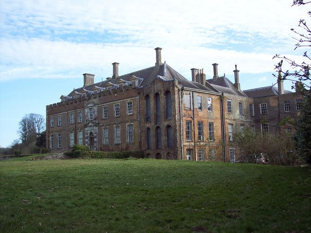 File:St Giles House.jpg