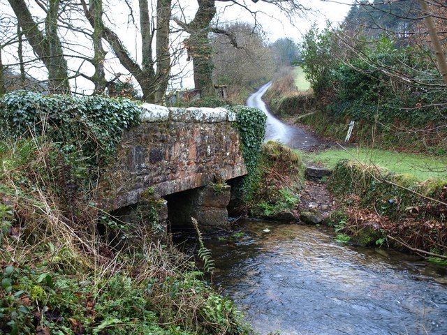 File:Trenant Bridge - geograph.org.uk - 707599.jpg