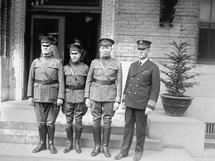 File:Axton 1921 chaplains2.jpg