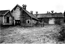 File:Elliot Dairy Farm1920.jpg