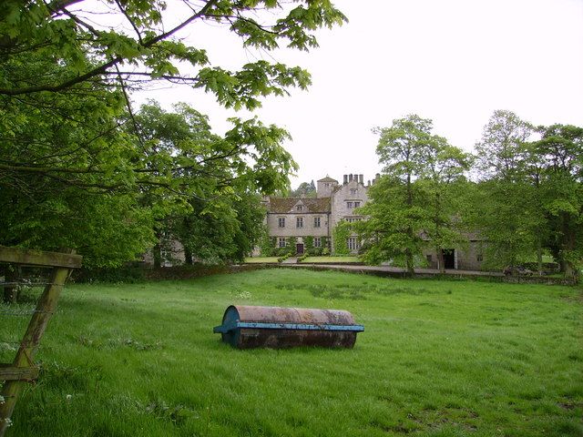 File:Lawkland Hall - geograph.org.uk - 176703.jpg