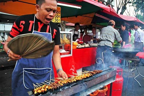 File:Satay hawker.jpg