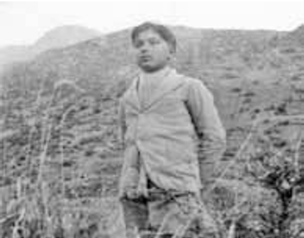 File:Young Asghar Khan (1928-34).png