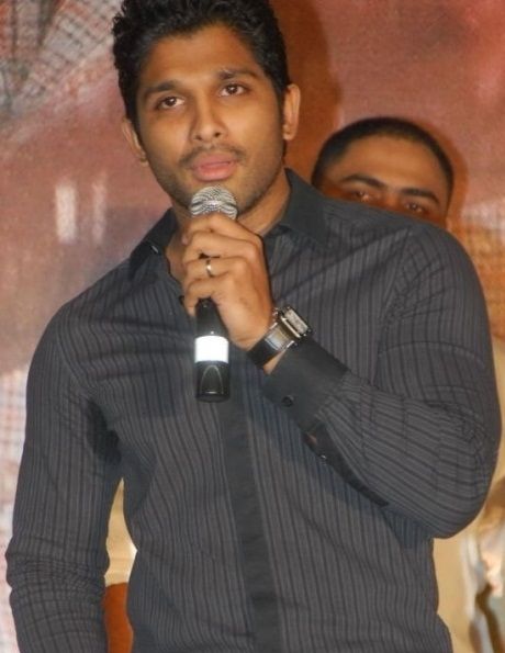 File:Allu Arjun at Vaishali audio launch.jpg