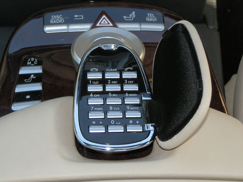 File:COMAND NTG3 rotary controller and keypad.JPG